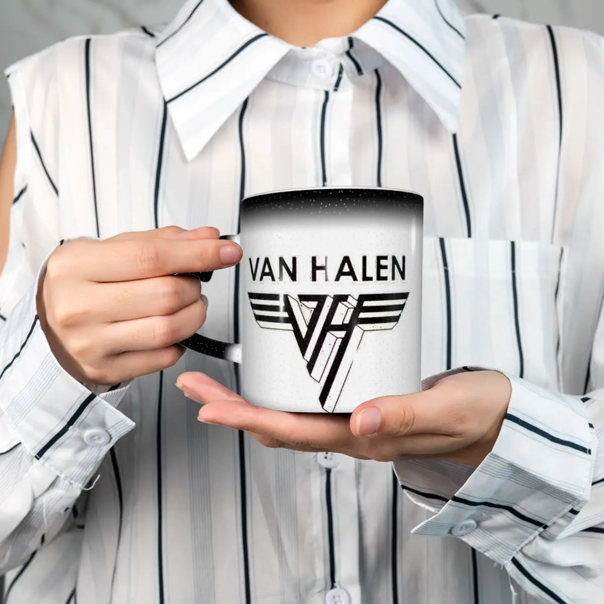 Van Halen 5150 Logo Mug Funny  - Coffee Tea Van avaliação e preço